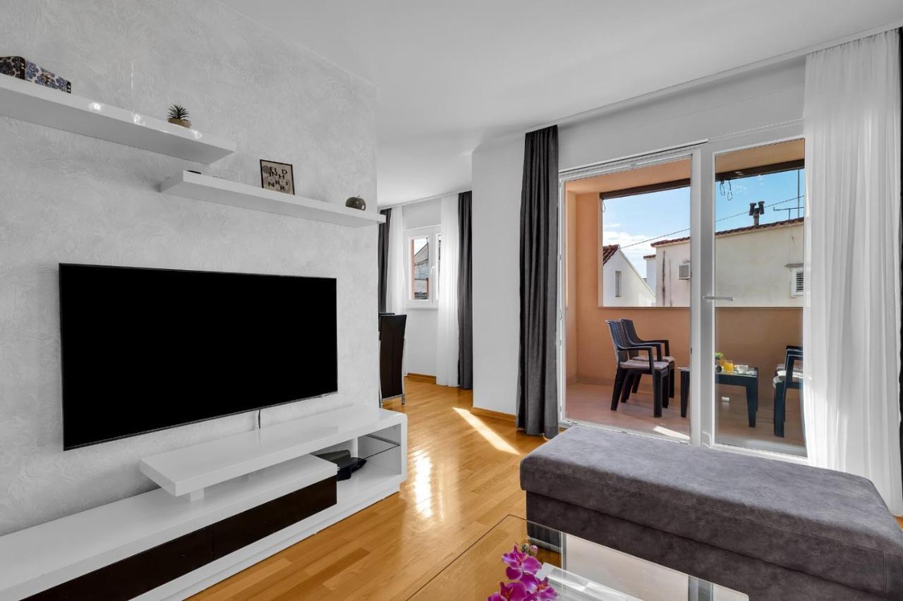 Apartman Linea Makarska Buitenkant foto